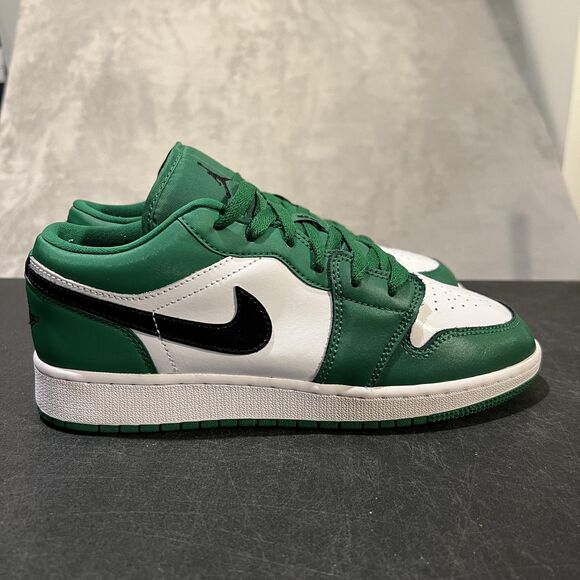 Nike Air Jordan 1 Low Shoes Youth Size 6.5Y Pine Green GS 553560-301 - Picture 1 of 10